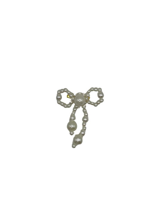 Pearl bow broche