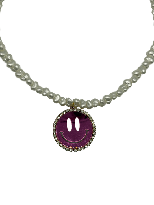 Pearl smiley ketting pink